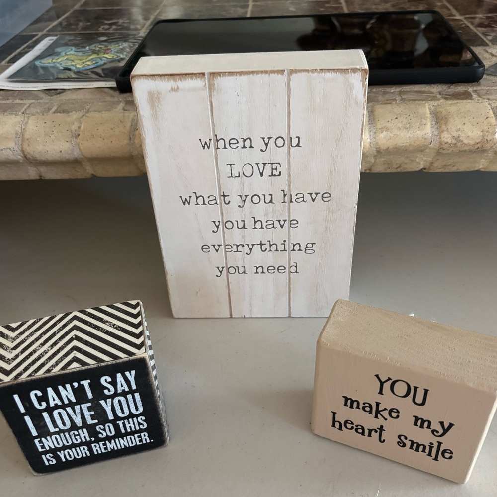 3 Inspirational Quote Blocks Set
